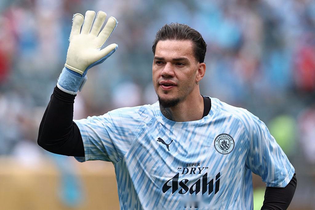 羅曼諾：芬納巴斯（Fenerbahce）試圖簽下曼徹斯特城門將埃德森（Ederson）